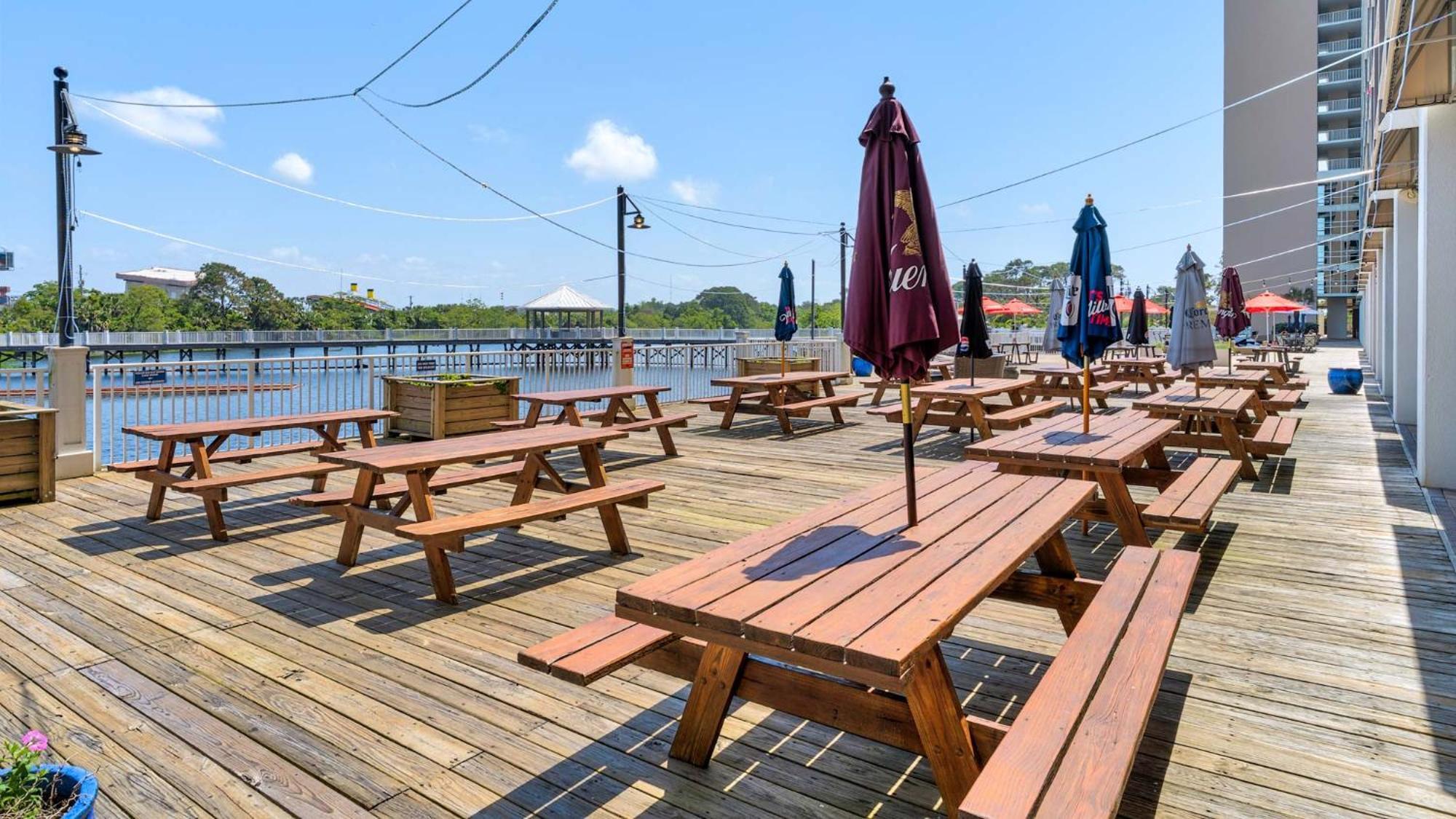 Laketown Wharf 1416! Panama City Beach Bagian luar foto